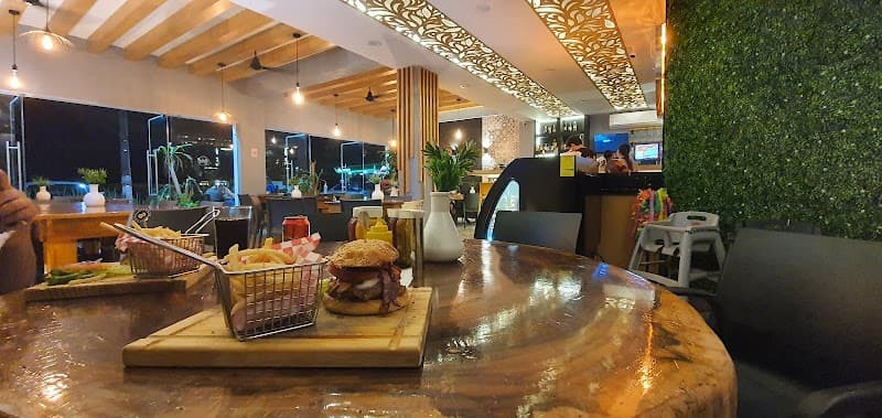 Restaurant pizza & grill Aloha - Restaurant in Guayabitos