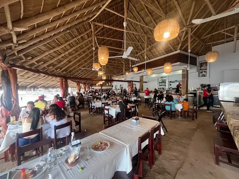 Restaurante Pineda - Restaurant in Guayabitos