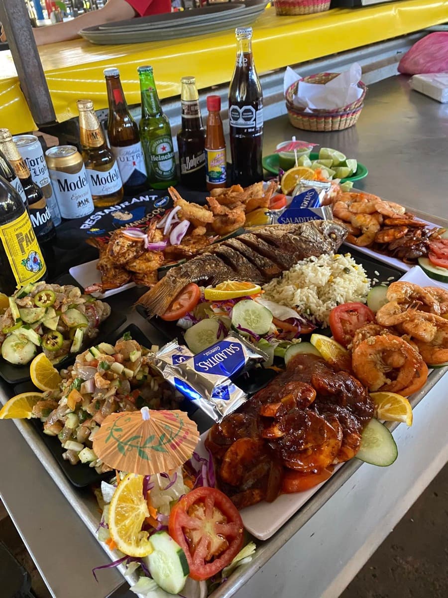 El Comelón - Restaurant in Guayabitos